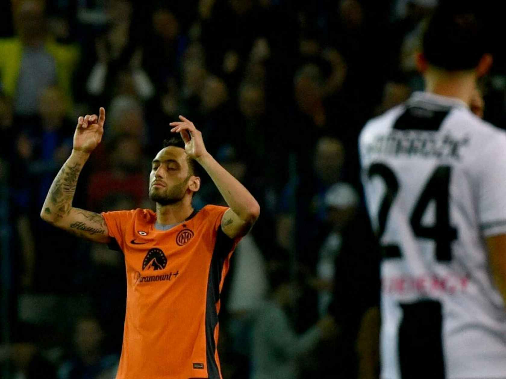 开云体育入口-乌迪内斯后卫出色抢断反击，帮助球队取胜的简单介绍