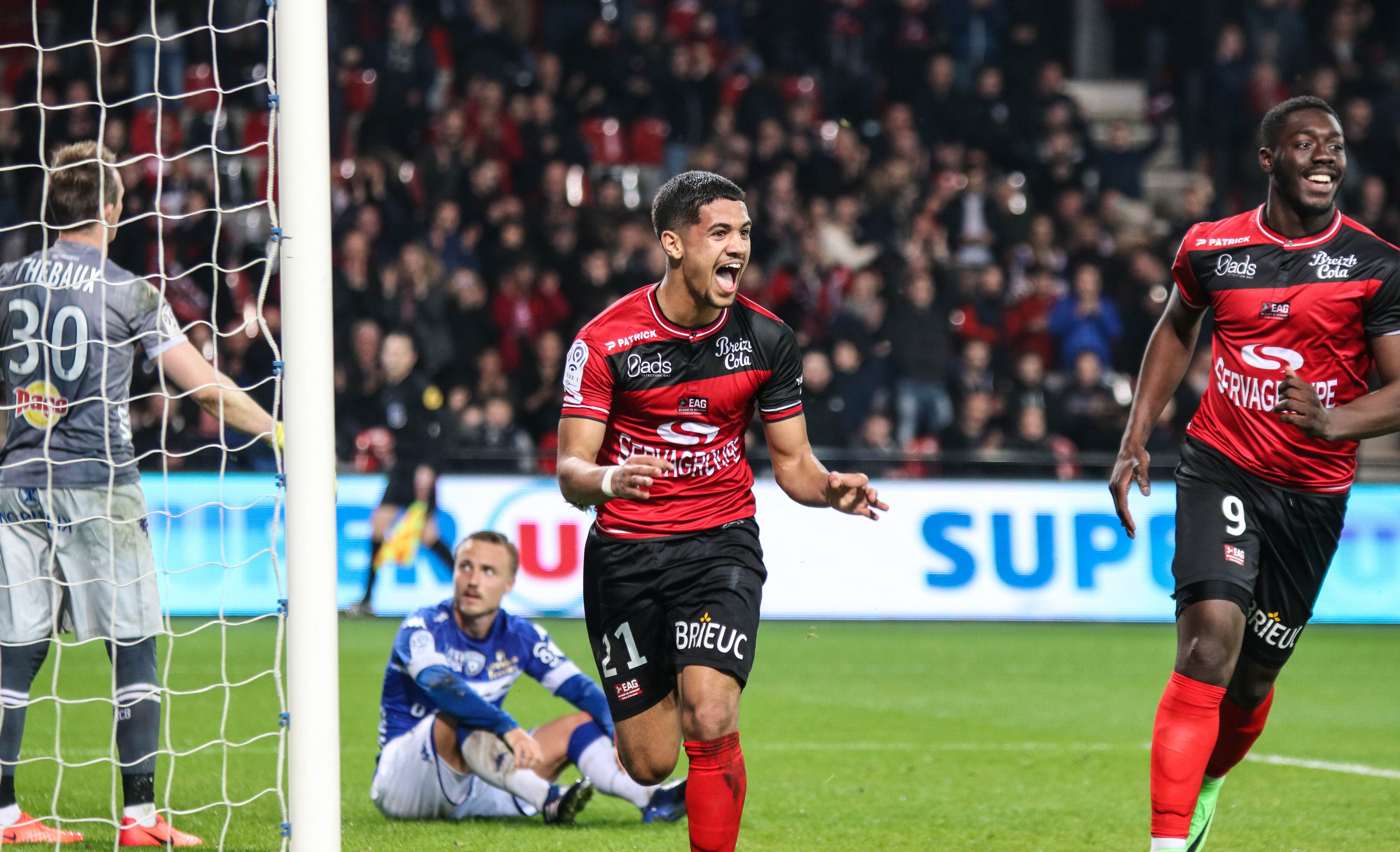 开云体育app下载-甘冈主场获胜稳固积分榜位置的简单介绍