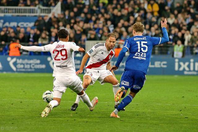 甘冈主场获胜稳固积分榜位置的简单介绍