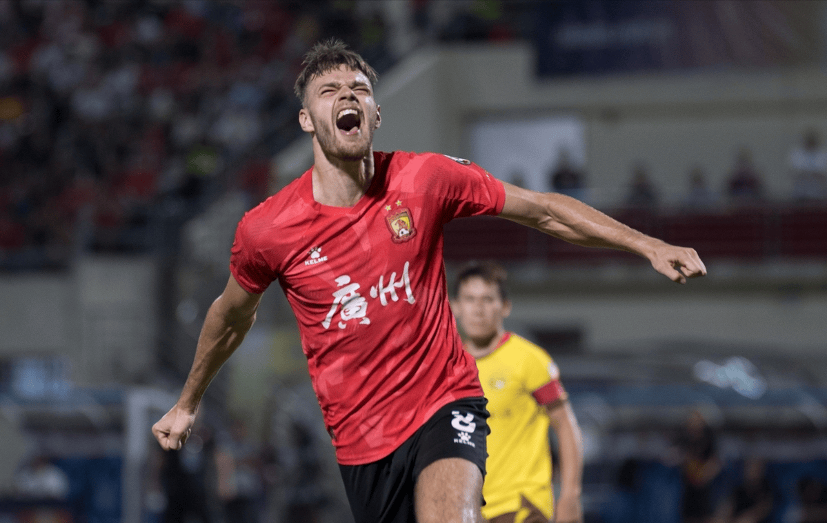 开云体育中国官网-广州队赢球在望，稳定发挥取得胜利