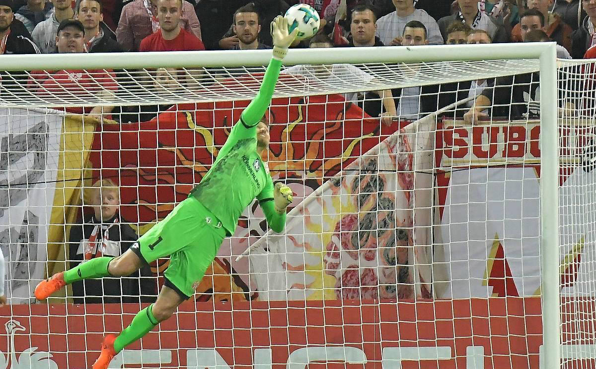 法兰克福新帅上任后状态回升