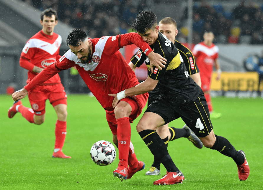 沙尔克遭遇失利，连续比赛表现不佳的简单介绍