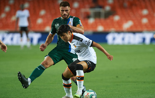 开云体育官网-瓦伦西亚连败受打击，跌出欧洲区榜单