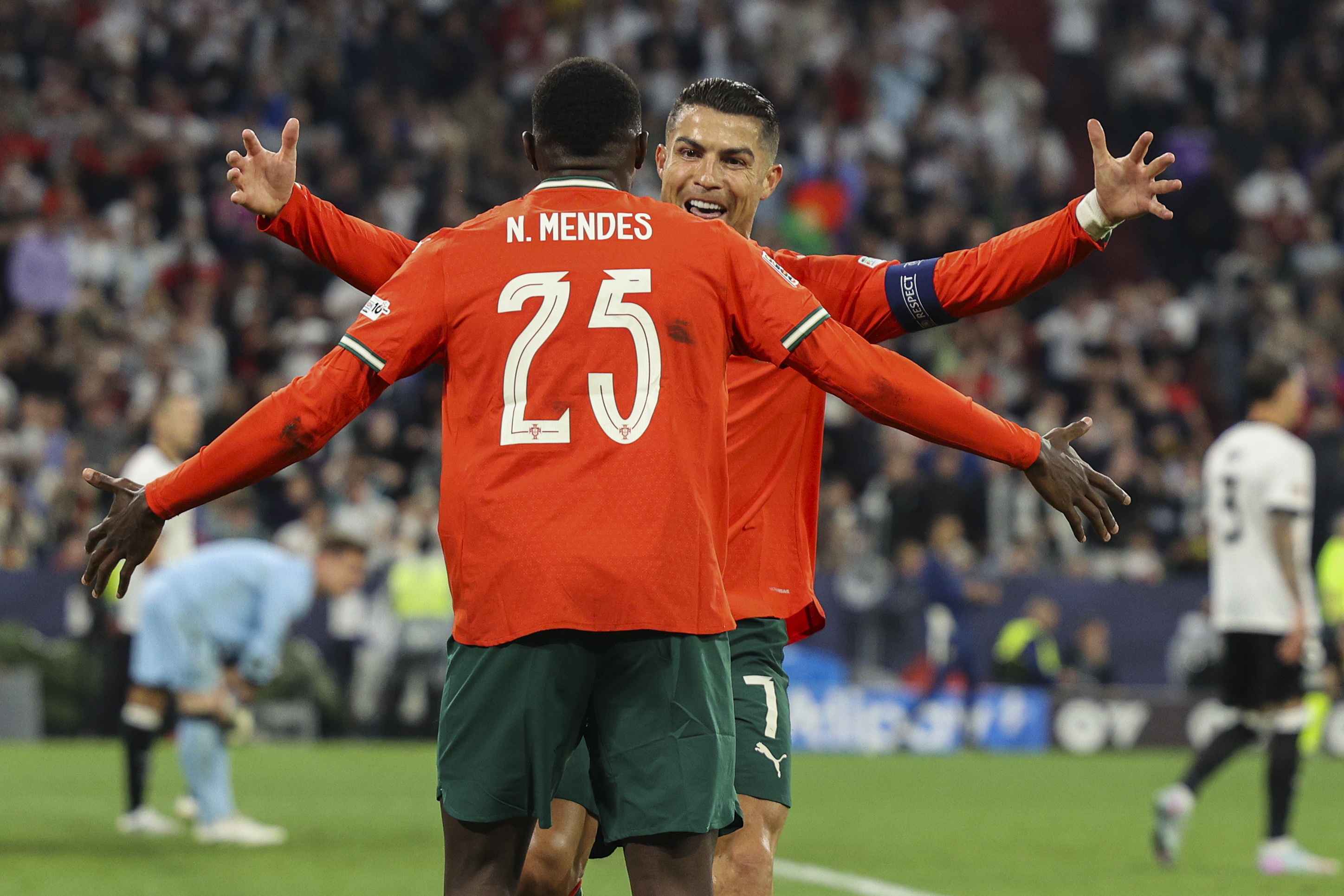 关于葡萄牙篮球联赛：里斯本王者队遥遥领先，雄心勃勃的信息