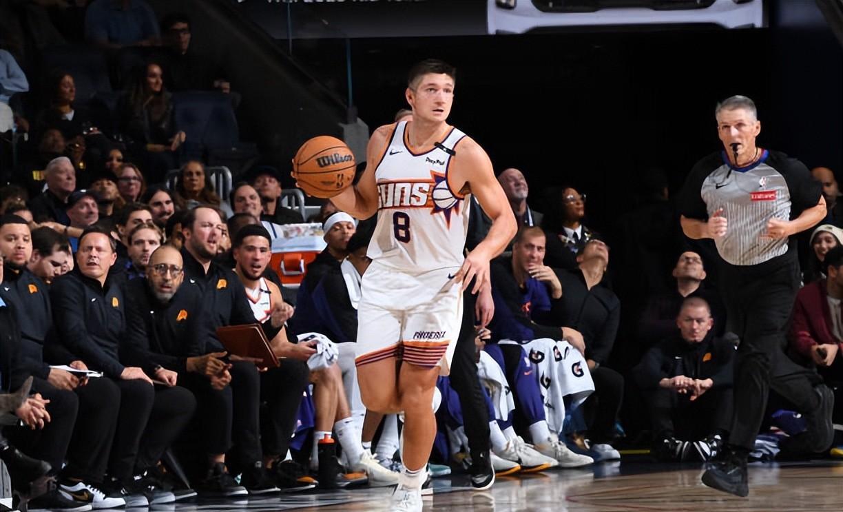 开云体育在线登录-太阳队外线射手稳定命中，引领球队取胜的简单介绍