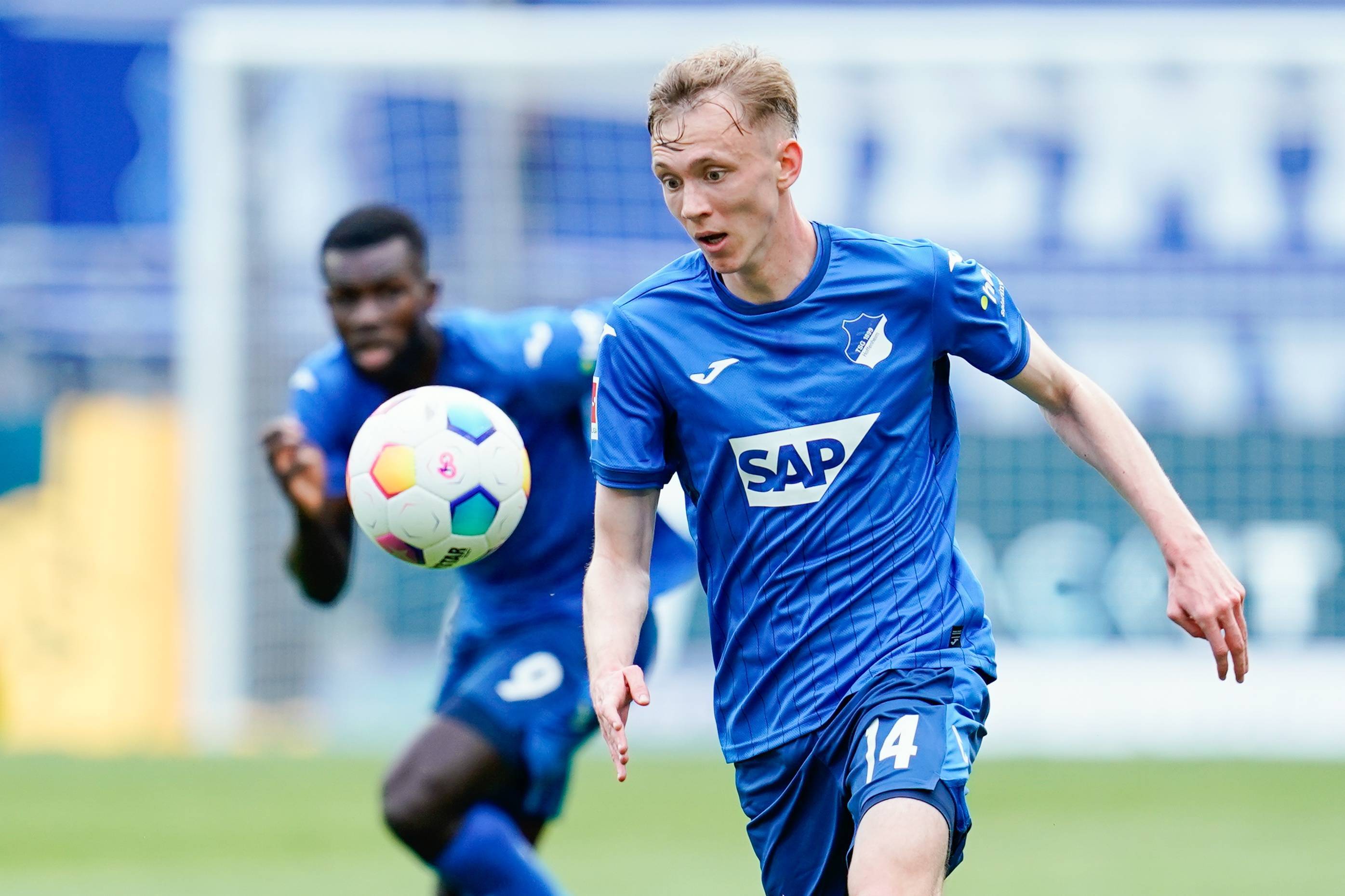 霍芬海姆客场大胜,追赶欧战资格的简单介绍 霍芬海姆客场大胜,追赶欧战资格的简单介绍