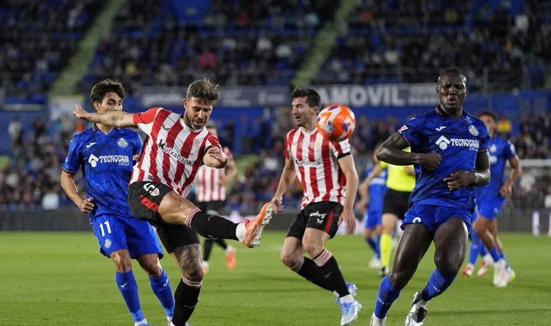 开云体育登录入口-马竞客场不敌塞维利亚，遭遇联赛两连败