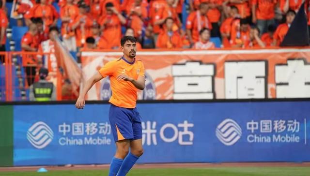 开云体育-外援实力满分，帮助球队取得胜利