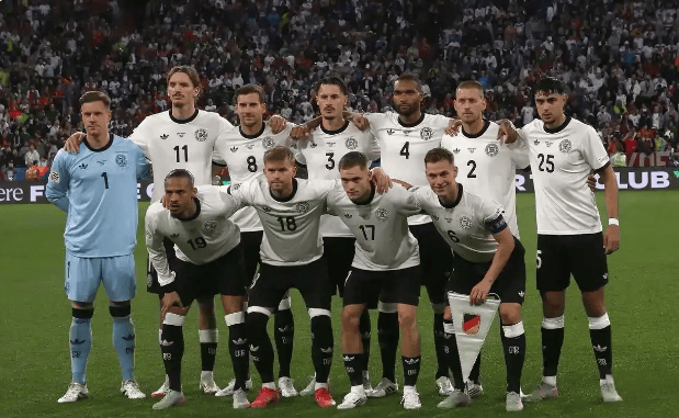 包含斯洛伐克队实力不凡，决赛之路不可阻挡的词条