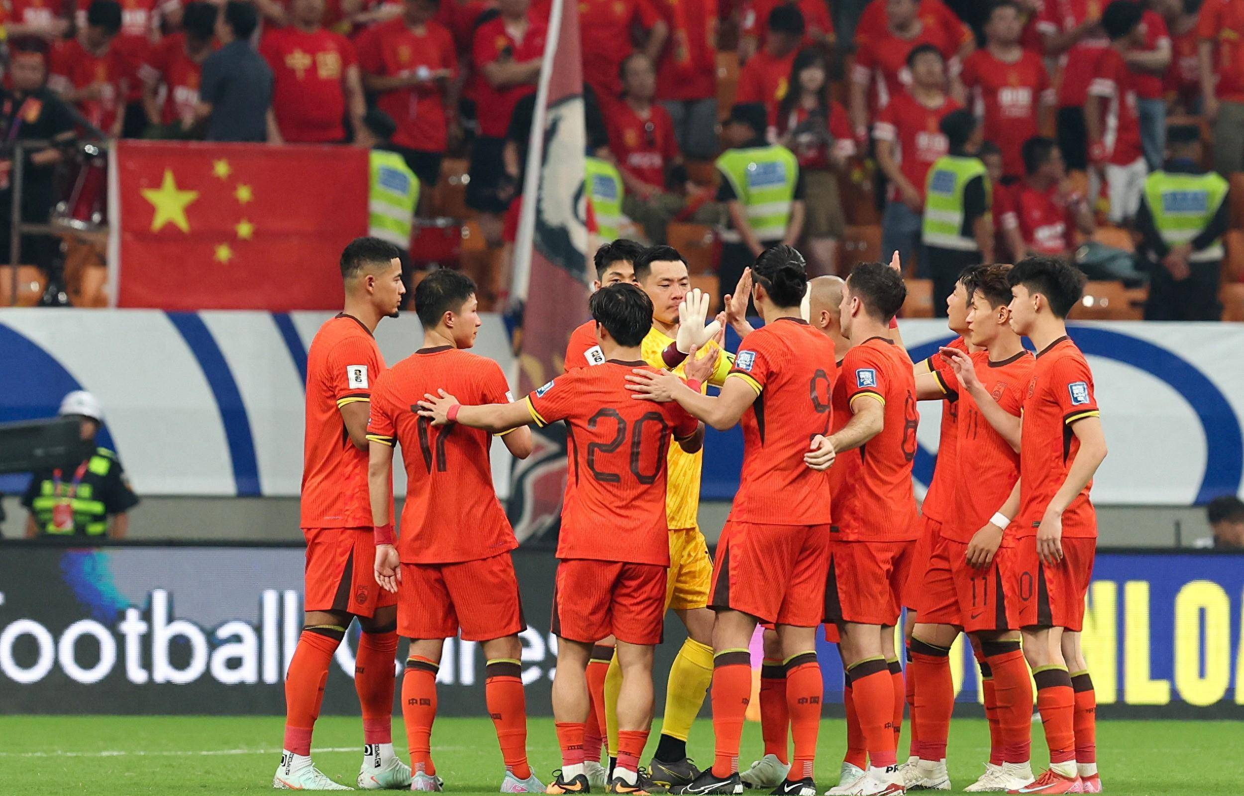 开云体育-中国足球代表队在国际赛中脱颖而出