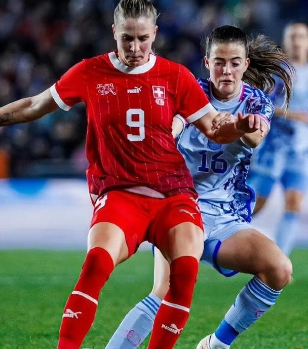 开云体育官网-荷兰队晋级女足世界杯八强，实力强劲