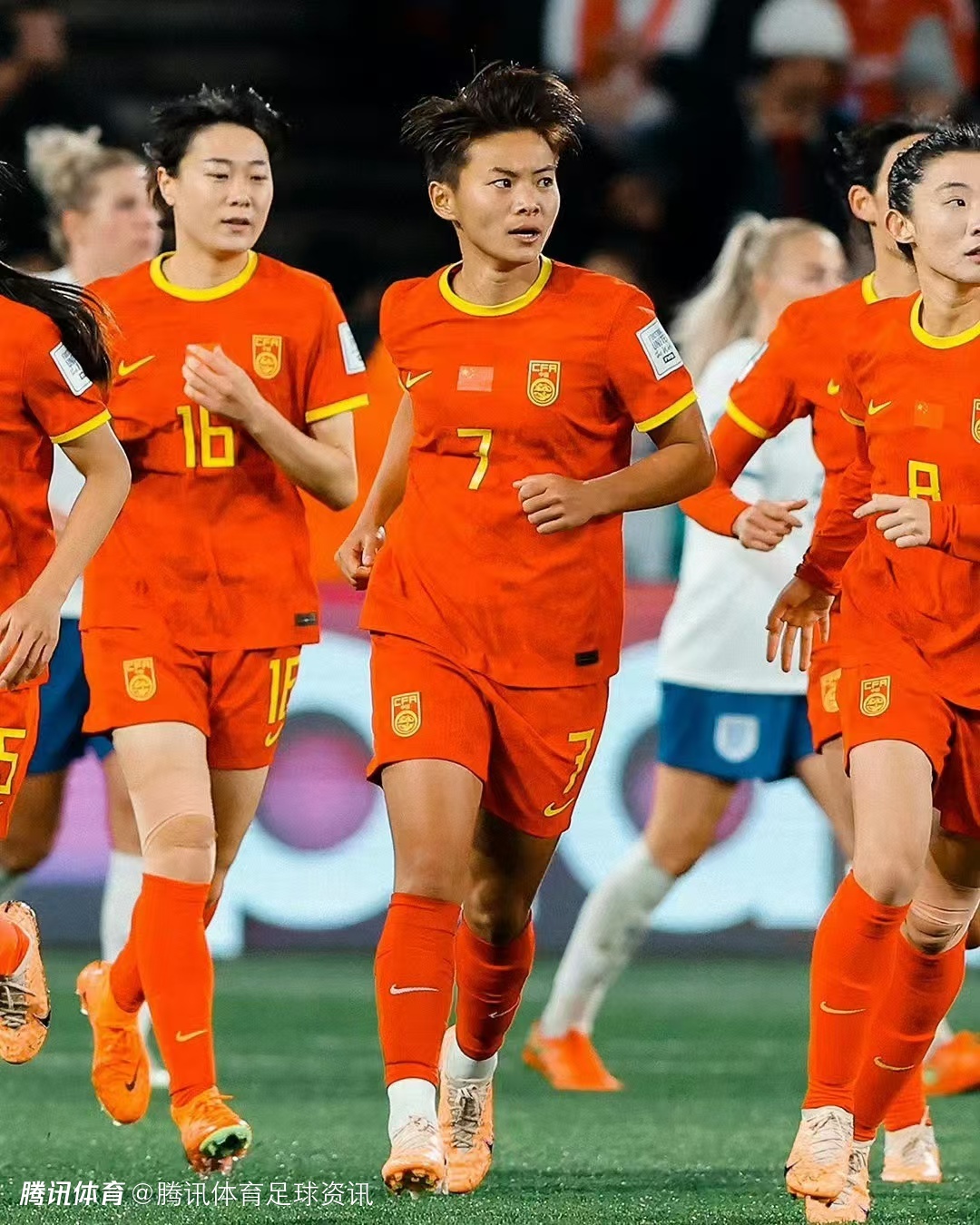 荷兰队晋级女足世界杯八强，实力强劲